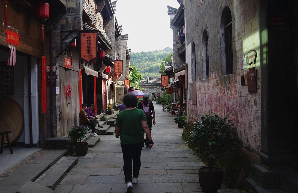 宁王力挺Jiejie喷Leave太能送,不想赢冒充职业选手